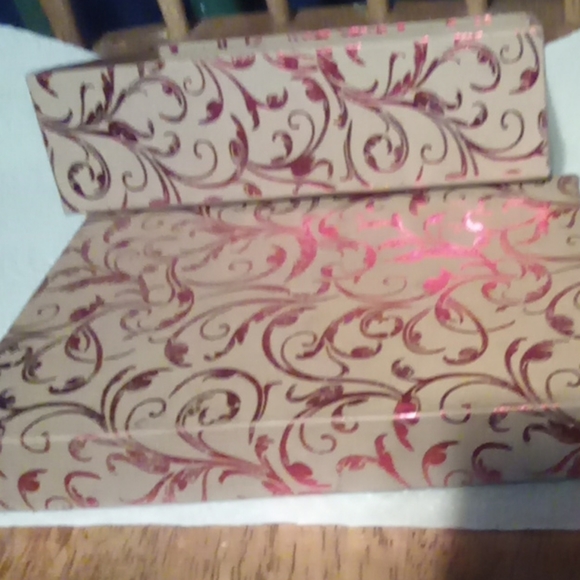 Empty gift box - Picture 3 of 3